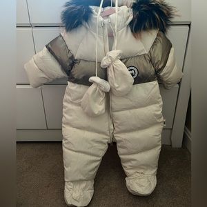 9-12 months baby snowsuit (ONLY WORE ONCE)